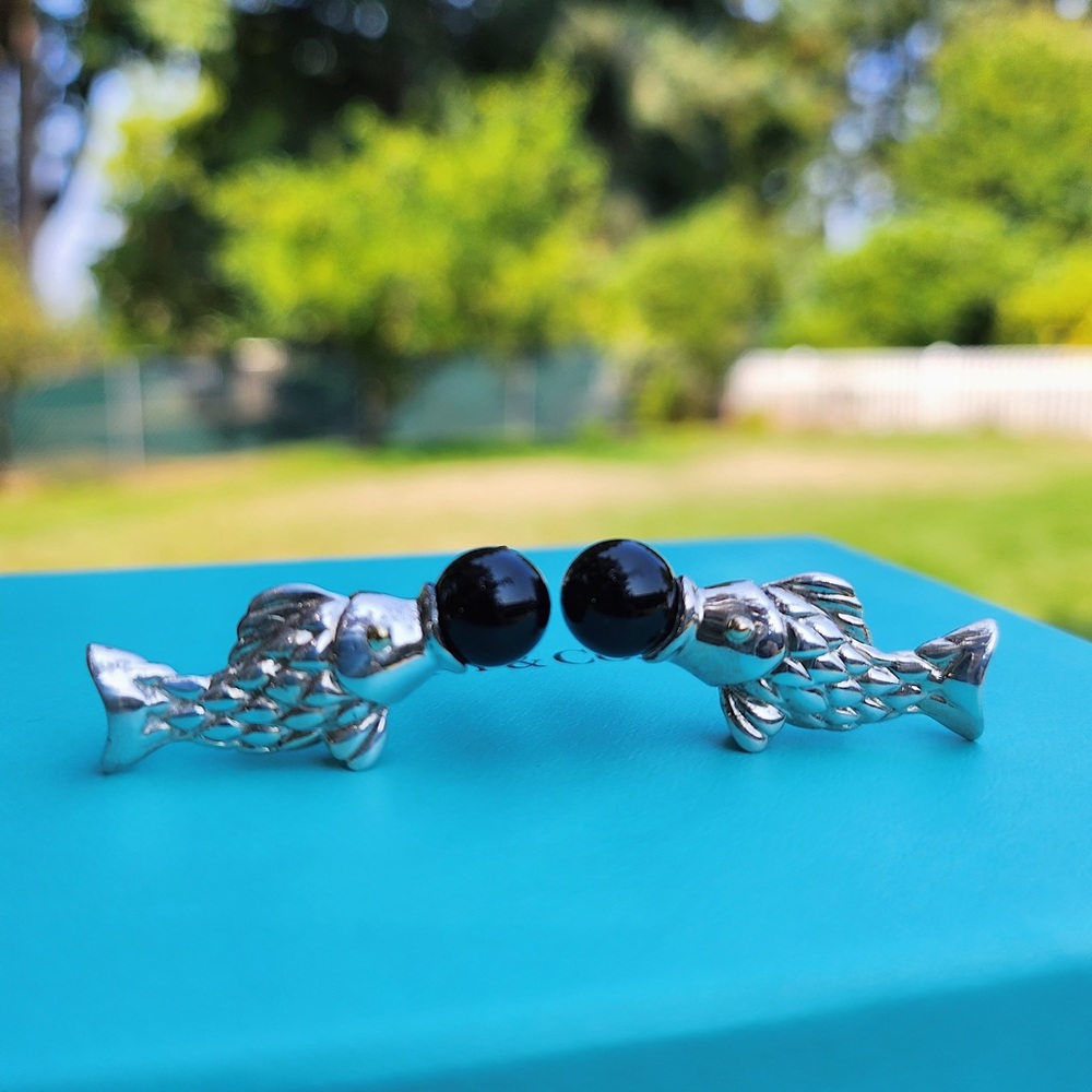 🧧SOLD🎋RARE Vintage Tiffany & Co. 2-Tone 18k Gold Silver Onyx Koi Fish Earrings - Picture 2 of 6